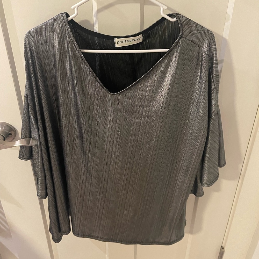 Women’s Short Sleeve Blouse